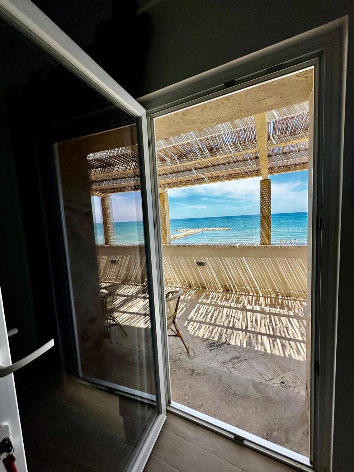 Il Paradiso Sul Mare Анцио Экстерьер фото